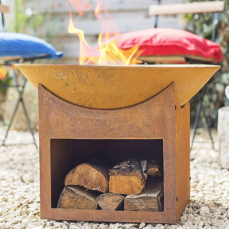 „Corten“ kieme ugnies duobės