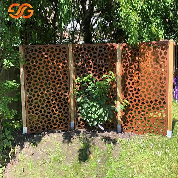 „Corten Steel“ lauko privatumo ekranas